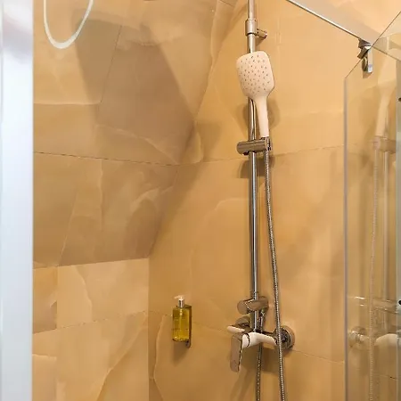 Apartamento Pedestrian Street In Center For Comfortable And Beautiful With Comodities Within Walking Distance *