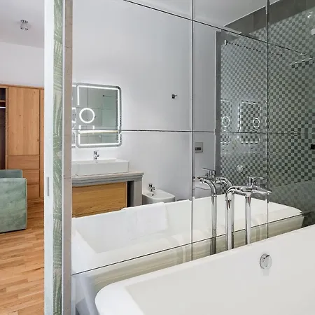 Apartamento Pedestrian Street In Center For Comfortable And Beautiful With Comodities Within Walking Distance *