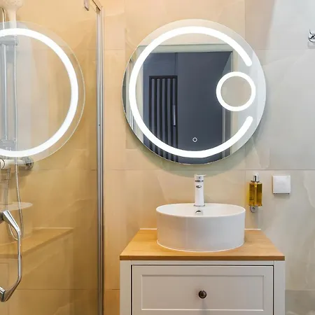 Pedestrian Street In Center For Comfortable And Beautiful With Comodities Within Walking Distance Apartamento *