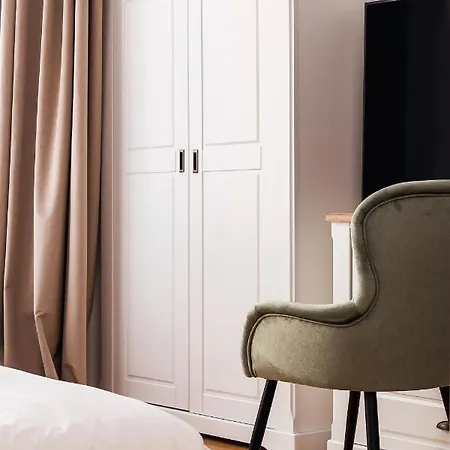 Pedestrian Street In Center For Comfortable And Beautiful With Comodities Within Walking Distance Apartamento Cluj-Napoca