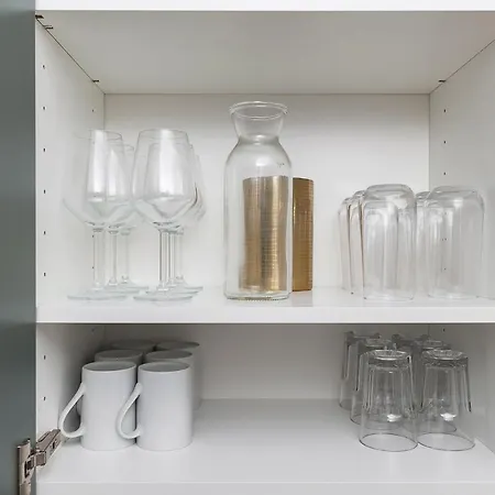 Pedestrian Street In Center For Comfortable And Beautiful With Comodities Within Walking Distance Apartment