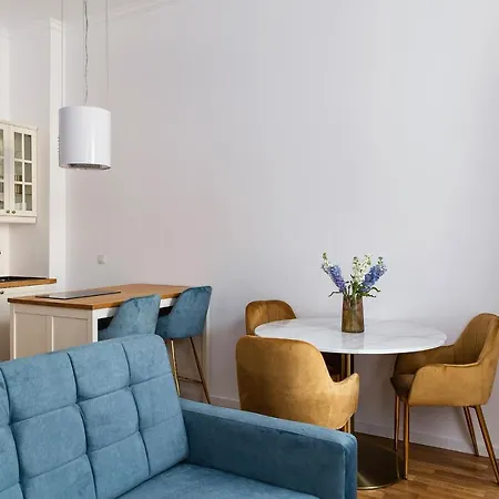 Pedestrian Street In Center For Comfortable And Beautiful With Comodities Within Walking Distance Apartamento