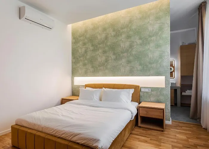 Pedestrian Street In Center For Comfortable And Beautiful With Comodities Within Walking Distance *