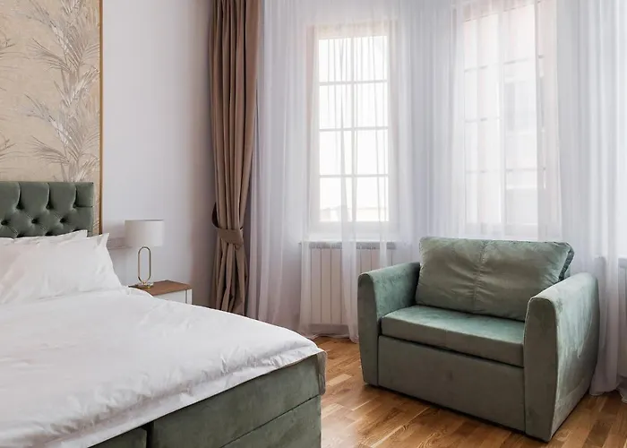 Pedestrian Street In Center For Comfortable And Beautiful With Comodities Within Walking Distance Kluž