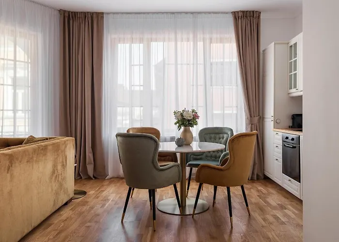 Pedestrian Street In Center For Comfortable And Beautiful With Comodities Within Walking Distance Cluj-Napoca