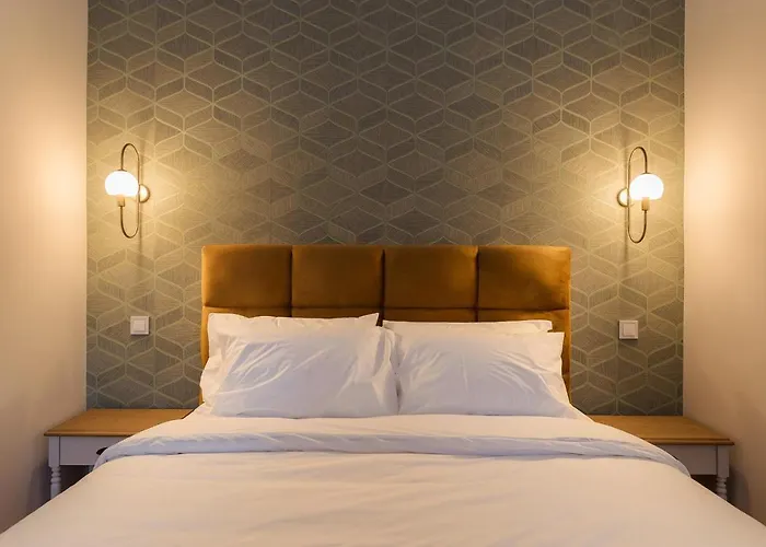 Pedestrian Street In Center For Comfortable And Beautiful With Comodities Within Walking Distance Kluž