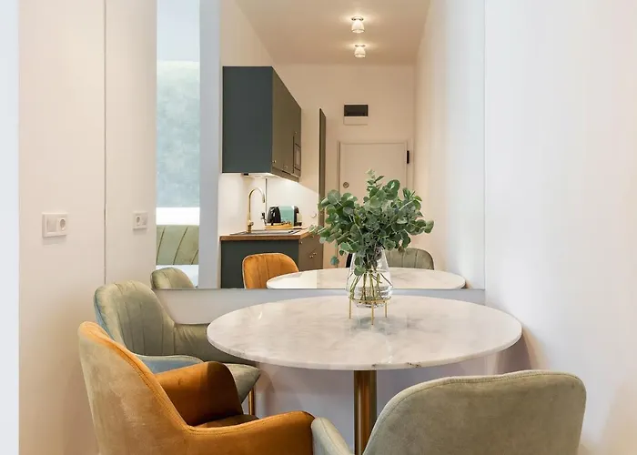 Pedestrian Street In Center For Comfortable And Beautiful With Comodities Within Walking Distance Apartamento *