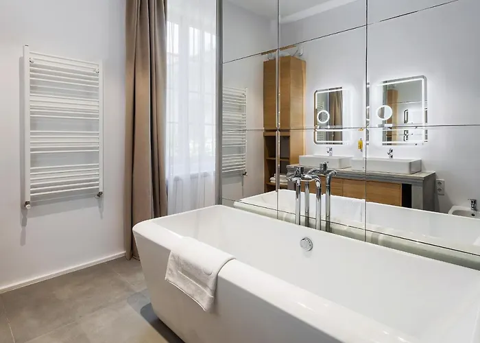 Pedestrian Street In Center For Comfortable And Beautiful With Comodities Within Walking Distance *