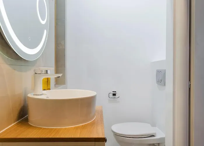 Pedestrian Street In Center For Comfortable And Beautiful With Comodities Within Walking Distance Apartamento Cluj-Napoca