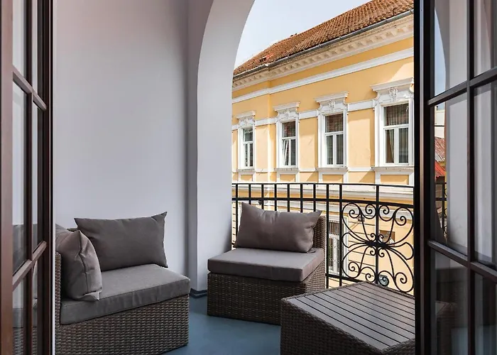 Pedestrian Street In Center For Comfortable And Beautiful With Comodities Within Walking Distance * Cluj-Napoca