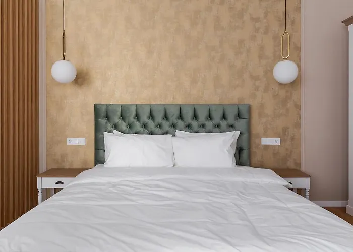 Appartement Pedestrian Street In Center For Comfortable And Beautiful With Comodities Within Walking Distance